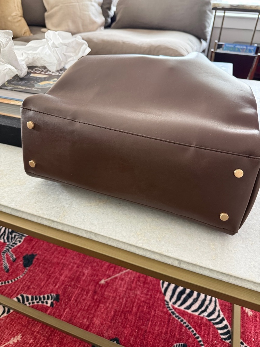 Like New July Juliette Spacious Leather Tote - NO LONGER AVAILABLE ONLINE - Picture 5 of 15